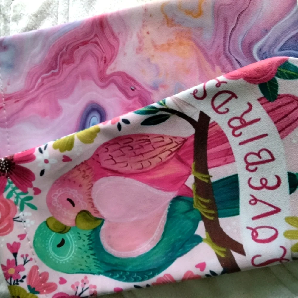 Lovebirds Sunglass case set. Fabulous style